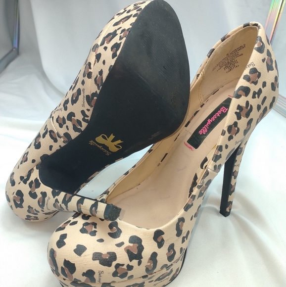 Betsey Johnson Betseyville Leopard print 8 - Picture 2 of 2